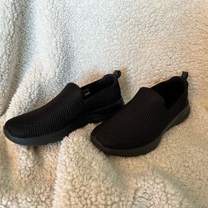 Skechers GoWalk black slip ons size 8.5